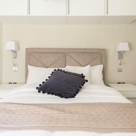 The Soho Loft - Elegant & Modern 1Bdr Appartement Londen Buitenkant foto