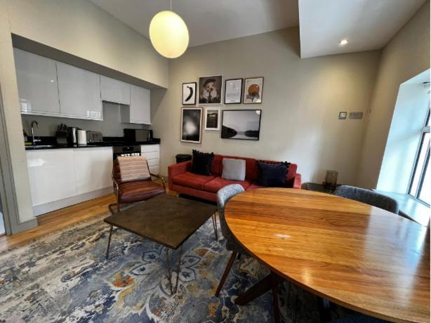 The Soho Loft - Elegant & Modern 1Bdr Appartement Londen Buitenkant foto