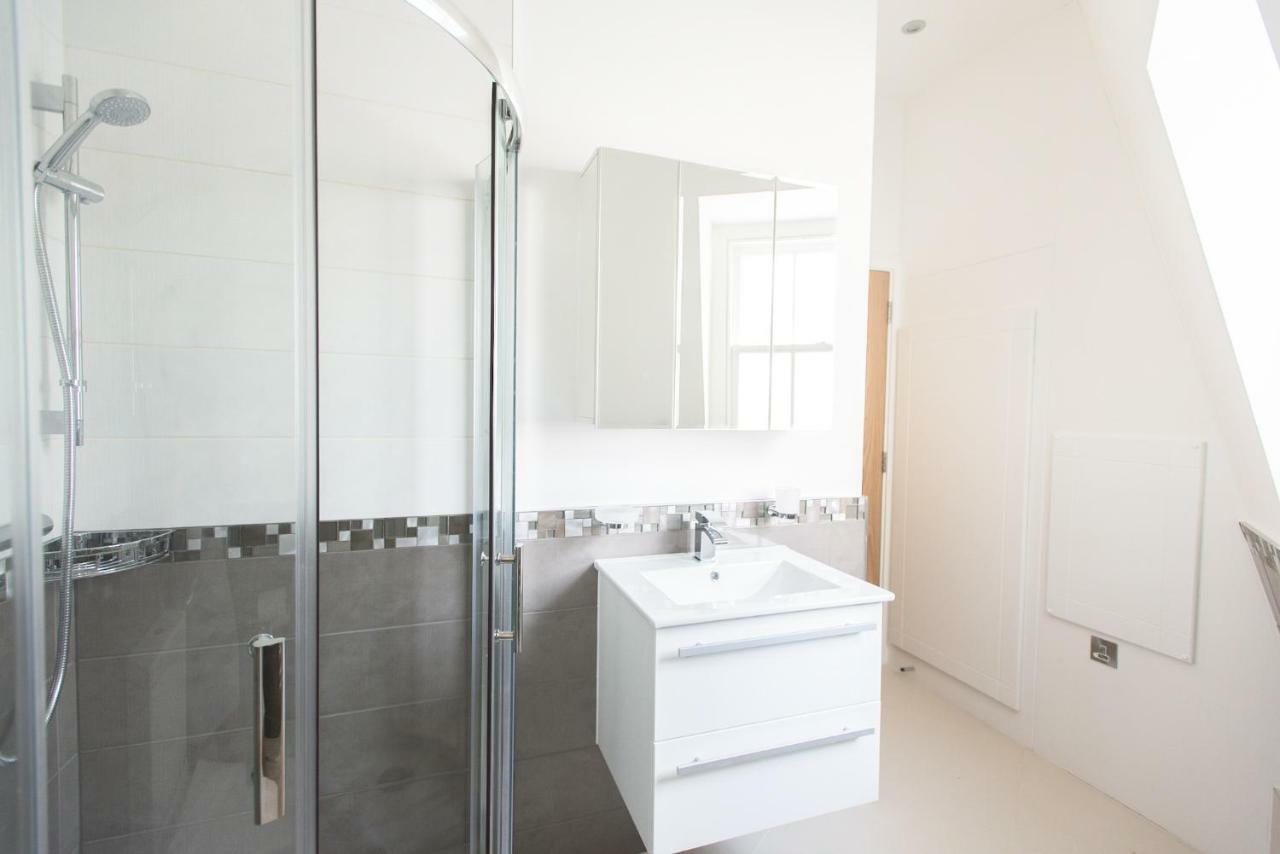 The Soho Loft - Elegant & Modern 1Bdr Appartement Londen Buitenkant foto